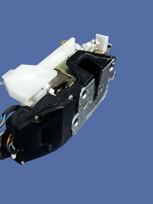 94 - 99 Toyota Celica Right Front Door Latch W- Power Lock