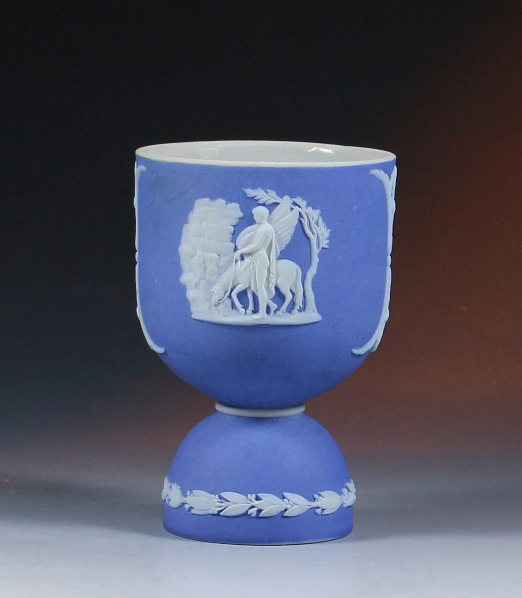 RARE EARLY 20th CENTURY WEDGWOOD JASPERWARE DARK BLUE DIP DOUBLE EGG CUP.