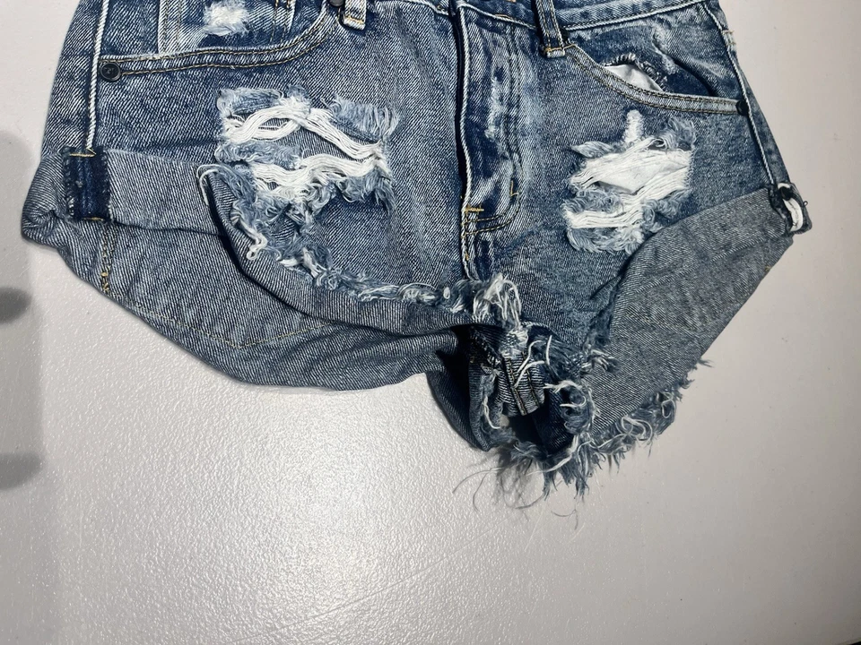 "Pantalones cortos One Teaspoon para mujer 24 bandidos de mezclilla dobladillo retorcido tiro largo cintura de 25""" Foto 2 de 4