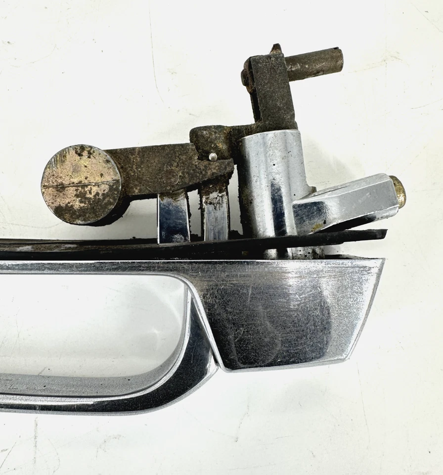 ДВЕРНАЯ РУЧКА MERCEDES BENZ W116 350SE 450SE 300SD 280SE 280S SEL ЗАДНЯЯ ЛЕВАЯ ПРАВАЯ - Изображение 2 из 4