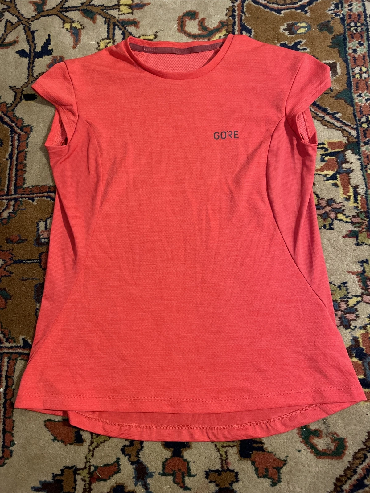 Gore Women’s Base Layer Sleeveless Shirt Pink Medium