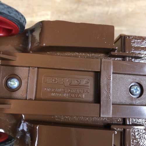 Vintage Ertl 1931 Hawkeye Pickup Delivery Truck Piggy Bank with Key 7" long - Picture 7 of 11