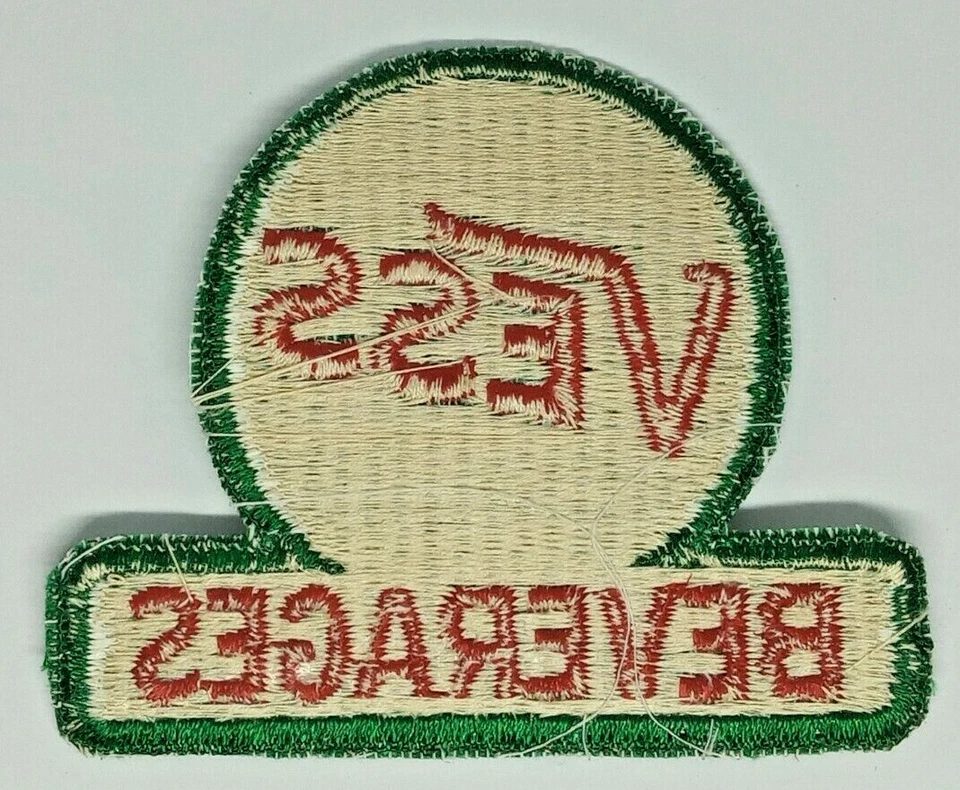 Parche de ventilación nuevo stock antiguo 2,5 por 2,75 pulgadas Vess bebidas Foto 2 de 4