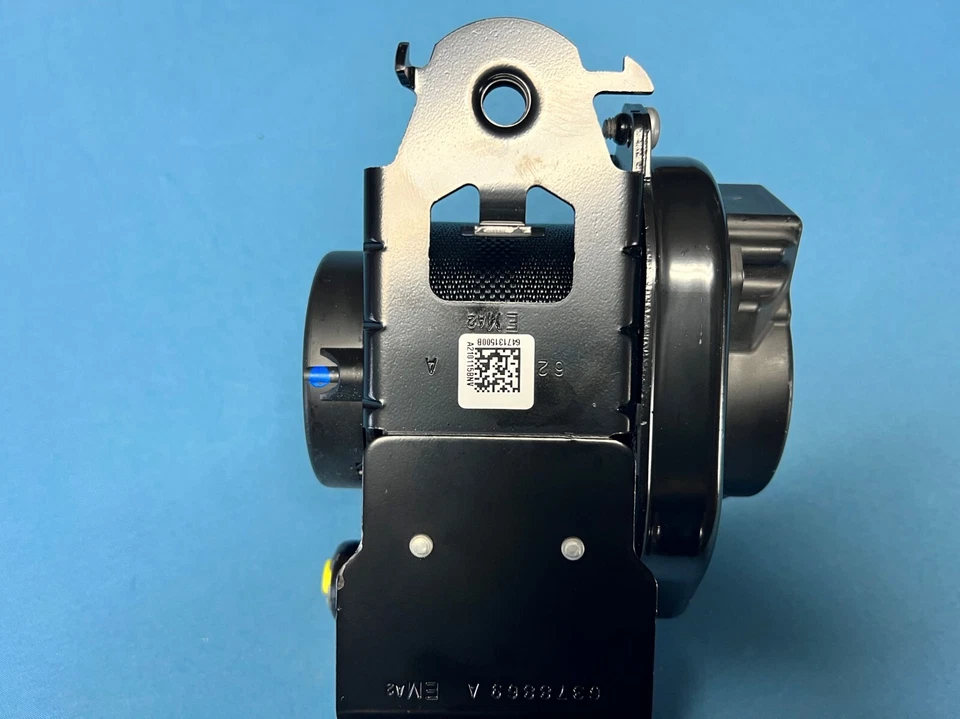 Nissan Rogue Sport 19-22 solo retractor de cinturón de seguridad delantero derecho pasajero negro OEM Foto 2 de 4