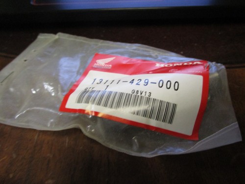 Honda OEM pin new 13111 429 000