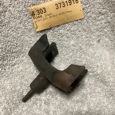 NOS 1956-1966 CHEVROLET PASS CAR+CHEVELLE+NOVA+VET 3 SPD 1ST+REVERSE SHIFT FORK