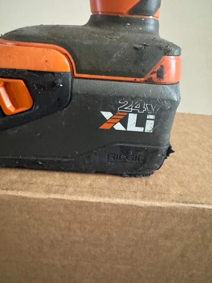 Taladro inalámbrico rígido 24V sin escobillas - naranja con batería Foto 3 de 3