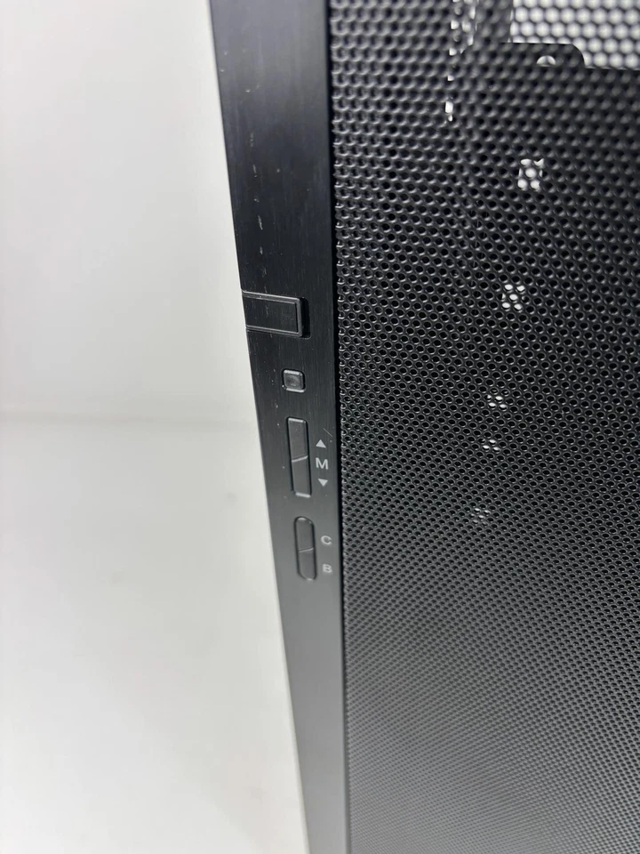 Lian Li O11D EVO RGB E-ATX Gaming Dual Chamber case - ARGB Lighting Strips - Up - Image 4 of 4