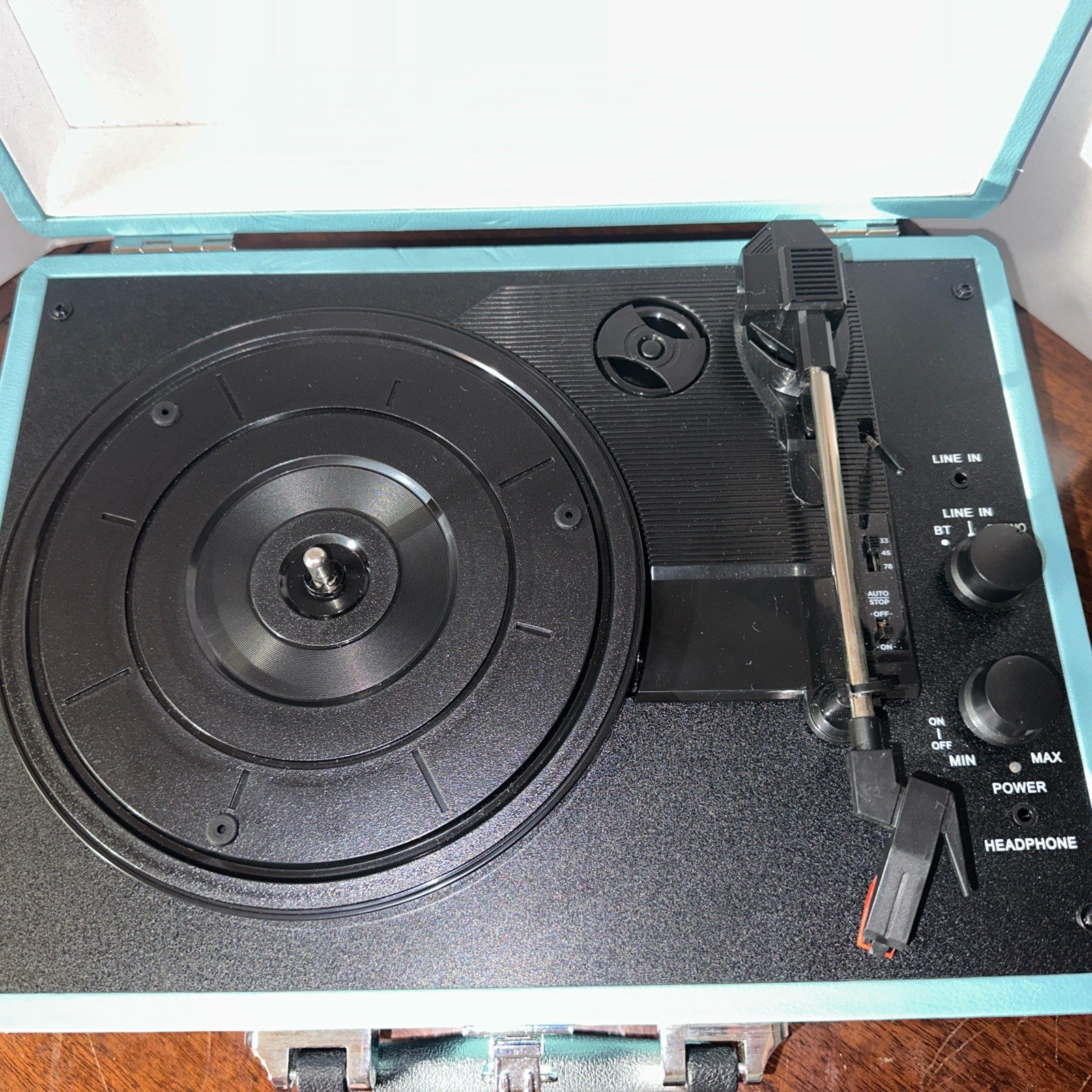 Victrola Vintage Blue 3Speed Bluetooth Portable Suitcase Record Player NICE!