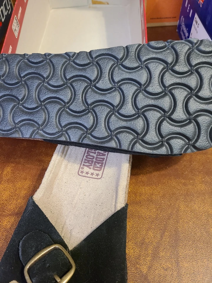 Sandalia deslizante Faded Glory para mujer talla 9 1/2 nueva en caja parte superior de gamuza negra Foto 3 de 4