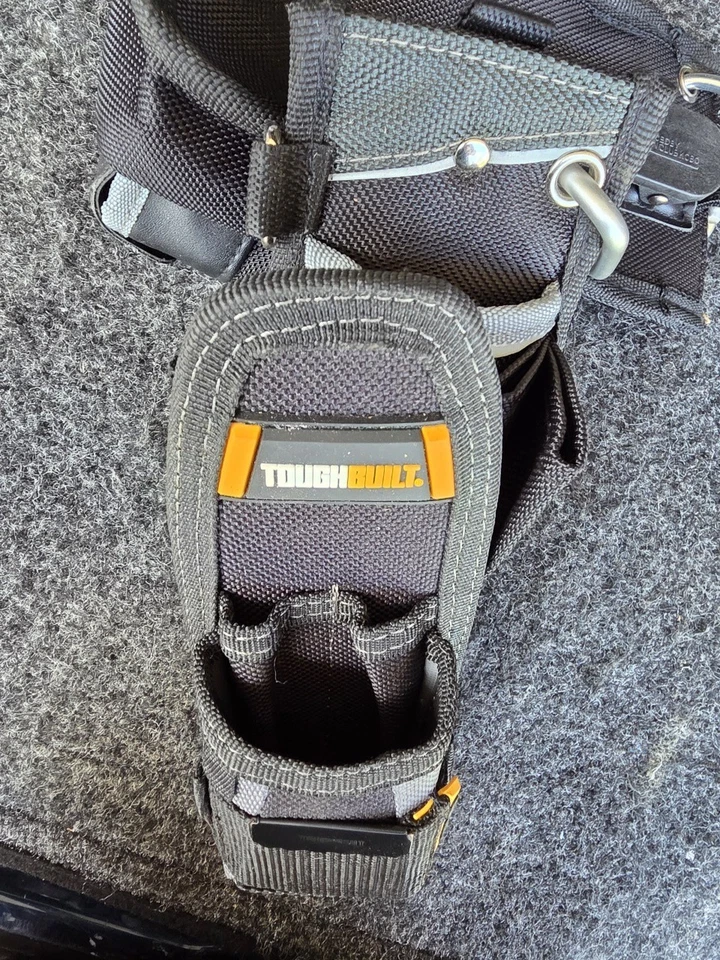 ToughBuilt - Utility Pouch 6 Pockets and Loops, Steel Belt Clip, Tape Measure Cl - Image 2 of 4