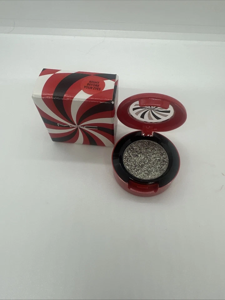 MAC Shadeshifter Duochrome EyeShadow RIGHT BEFORE YOUR EYES Rare Eye Shadow New - Image 3 of 4