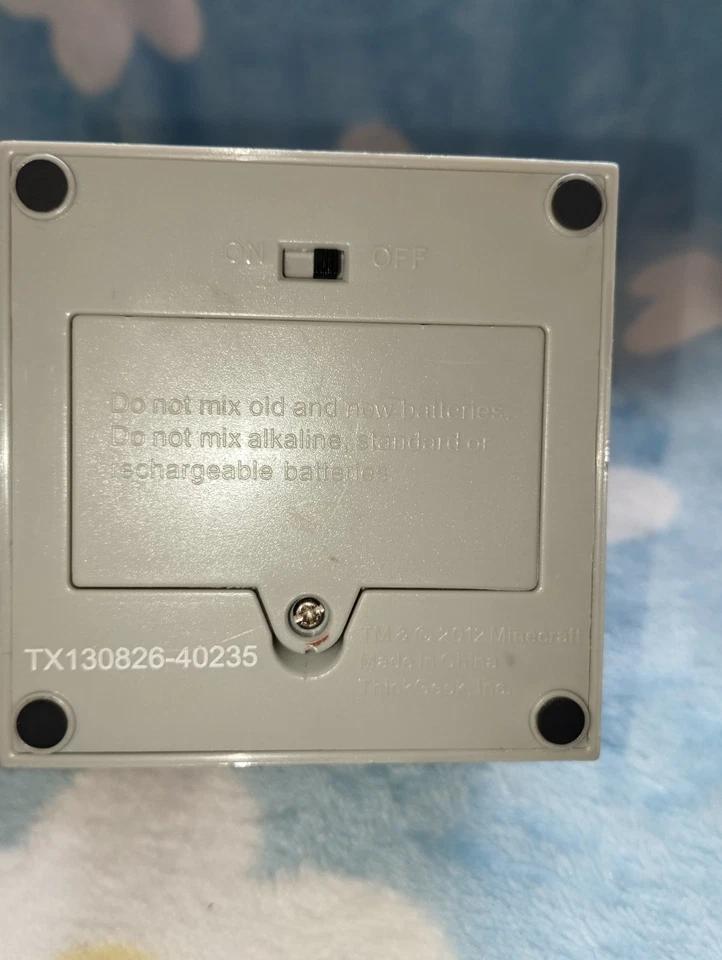 MINECRAFT Redstone Ore Night Light Touch Cube Light Up Interactive ThinkGeek - Image 3 of 3