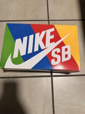 NIKE SB DUNK LOW OG QS WHITE/HYPER ROYAL-MEAN GREEN 