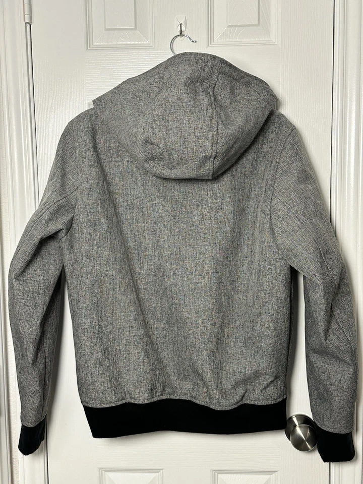 Tommy Hilfiger Resistente al Agua y al Viento Cremallera Completa Forrada de Piel Con Capucha Gris Para Hombre Talla S Foto 4 de 4