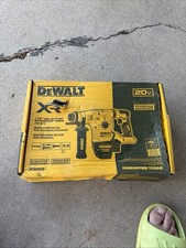 DeWalt DCH273B 20V Cordless 1" SDS Plus L-Shape Rotary Hammer  (bat Included)