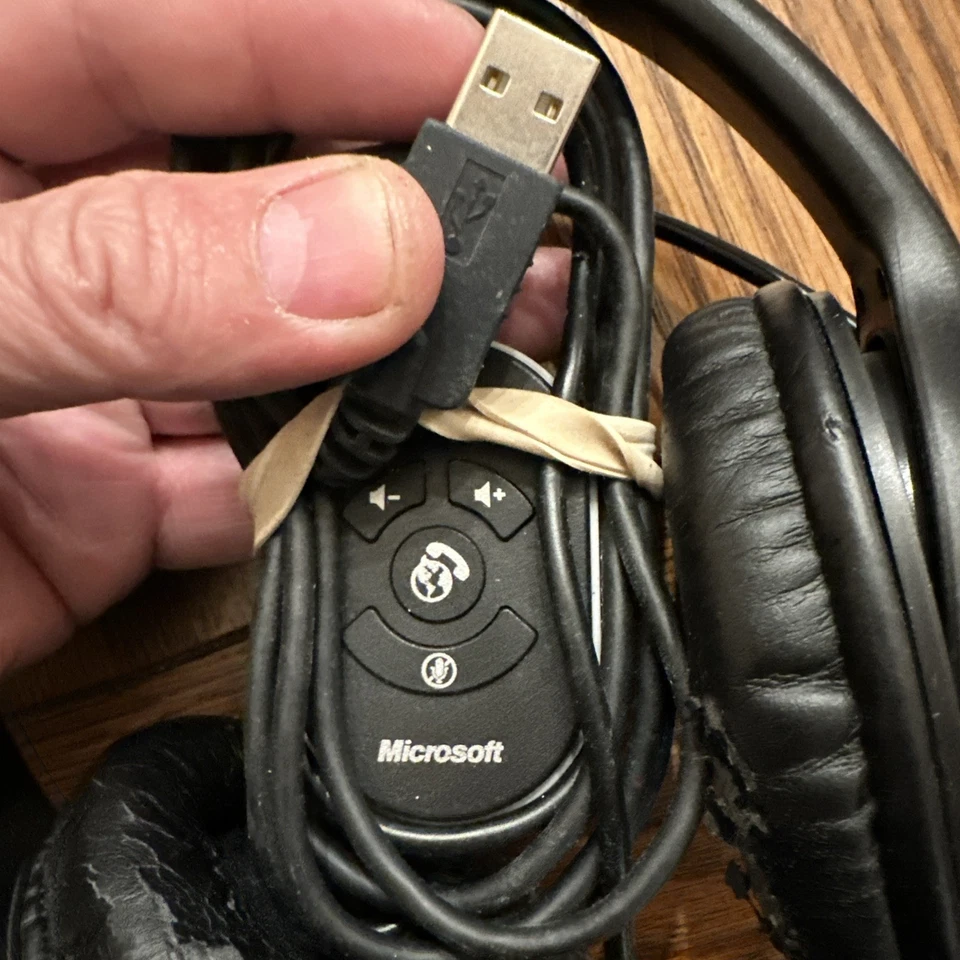 Microsoft LifeChat LX-3000. Computer/gaming Two Way Headset. Ear Phones & Mic - Image 4 of 4