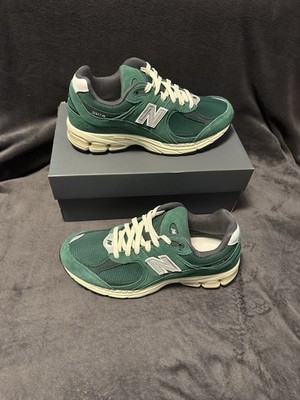New Balance 2002R