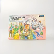 FUJIMI 1:72 U.S. Navy Flight Deck Crew & Fire Engine Plastic Model [USA SHIPING]