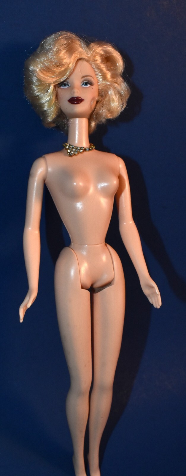 Barbie As Marilyn Monroe -  Hollywood Premiere - with Necklace