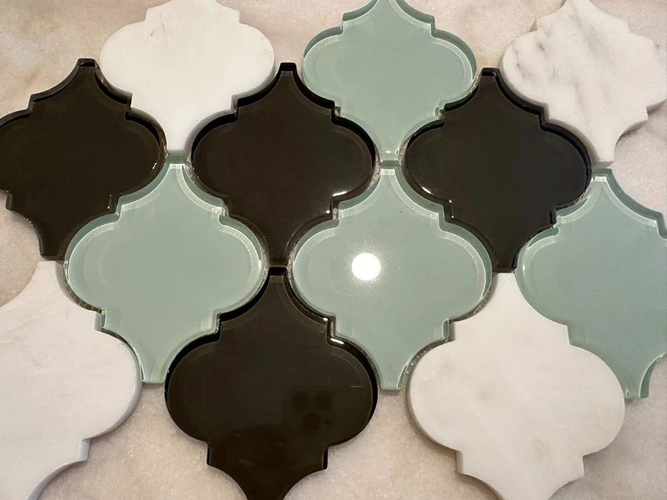 Blue, Grey, And Carrara Marble And Glass Mix Mosaic 9"x13" Interlocking - Image 2 of 4