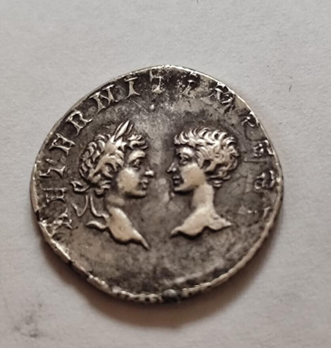 JULIA DOMMNA DENAR (193-217AD) REVERS CARACALA &GETA SILVER ROMAN COIN - Picture 2 of 2