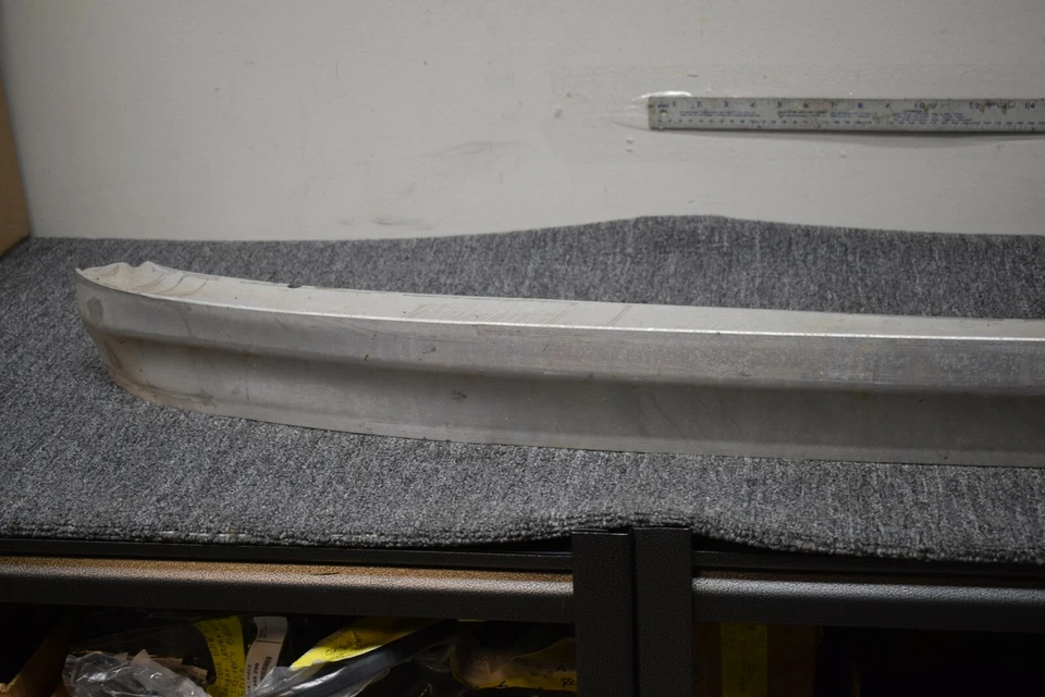 2003-2009 MERCEDES BENZ E550 REAR REINFORCEMENT BAR FACTORY OEM - Image 2 of 4