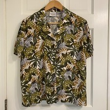 Vintage 90s Hawaiian Shirt Tropical Botanical Print Zebra Jungle Rayon Size M