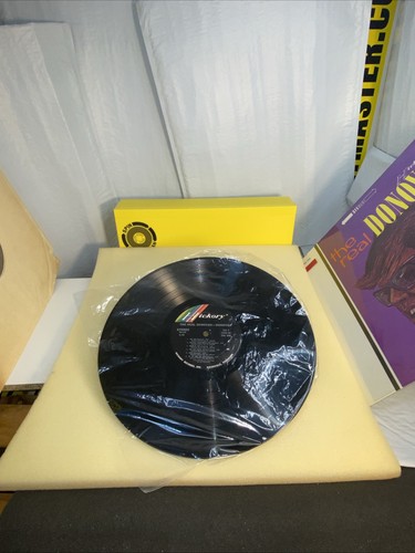 Mary’s The Real Donovan LP W/ Shrink Wrap Catch The Wind Colours 1966 Hickory - Picture 21 of 21