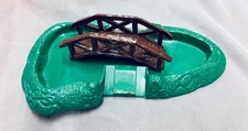 Vintage Plasticville Bridge & Pond Unit BL-2 O Ga Medium Green