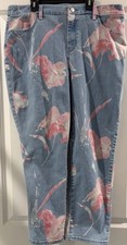 Chico  s Girlfriend Slimming Ankle Painted Pink Floral Lt Blue Jeans 2.5 16 17