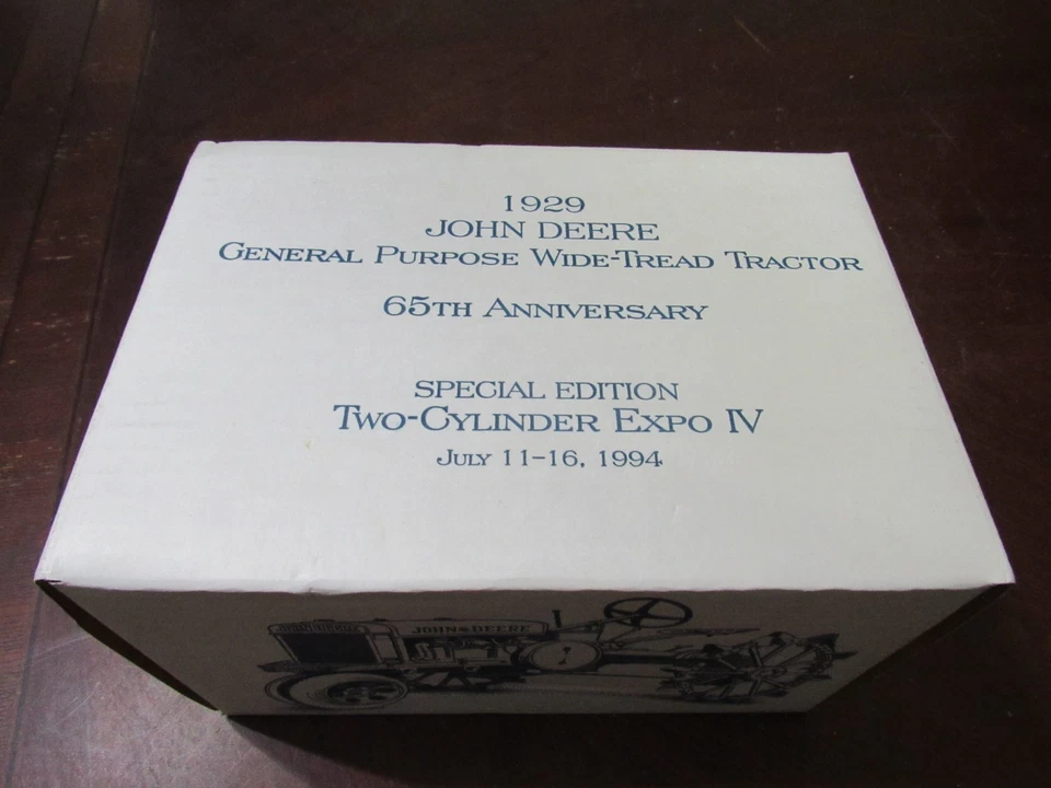 ERTL 1/16 1994 2 CYLINDER EXPO V JOHN DEERE GP TRACTOR - NIB - NEVER DISPLAYED - Image 2 of 4