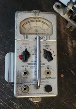 Vintage Professional Geiger Counter Model 107C