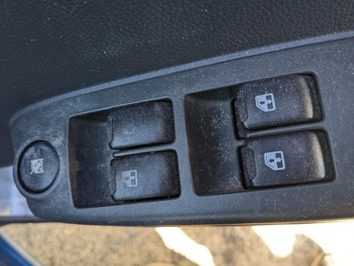 HOLDEN BARINA SPARK MJ 10/2010-06/2015 RIGHT FRONT DOOR VIN KL3M - Picture 12 of 12