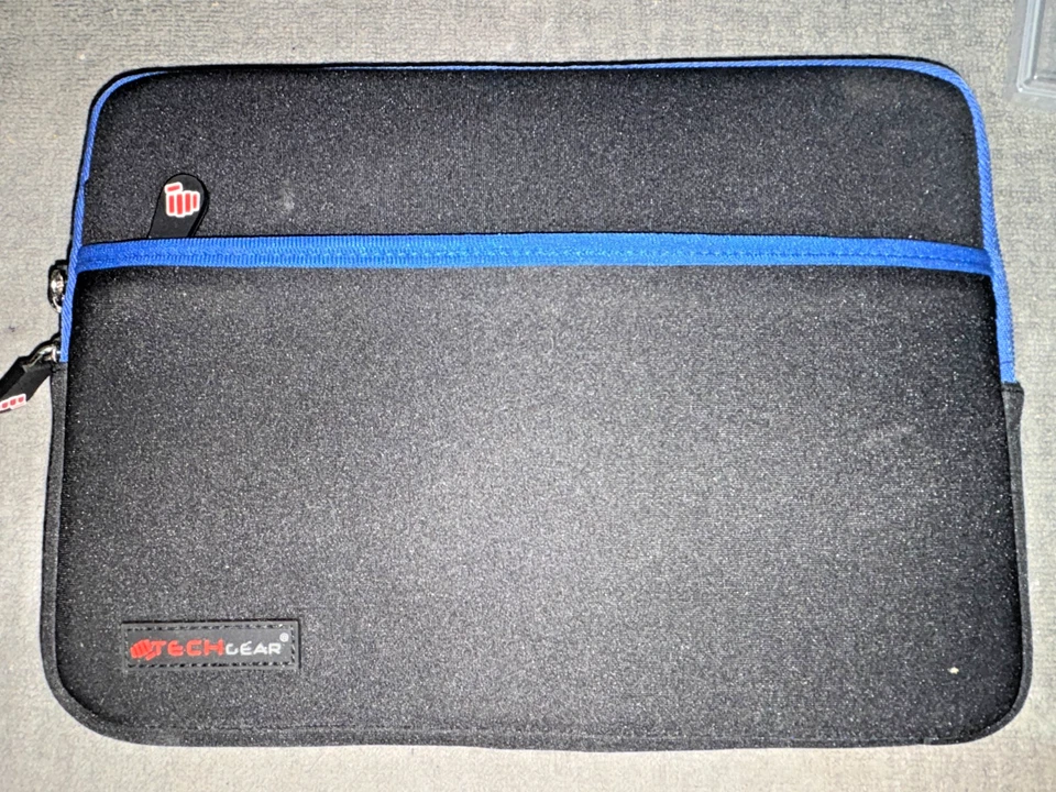 Microsoft surface pro Go 2 Laptop with case and keyboard - Image 2 of 4