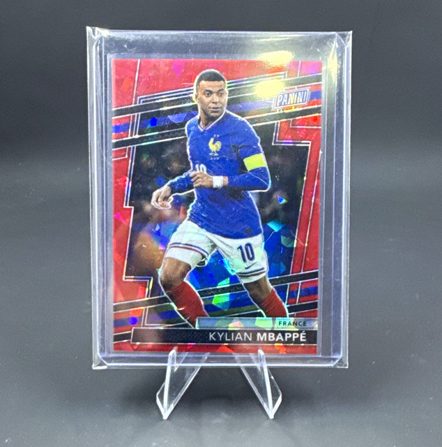 Panini National Convention VIP Gold Pack 2024 Kylian Mbappé #65 Red Sparkle