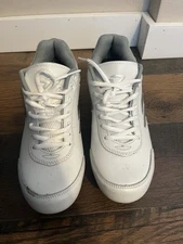 White Ringor Women’s Cleats, Never Worn, 11.5