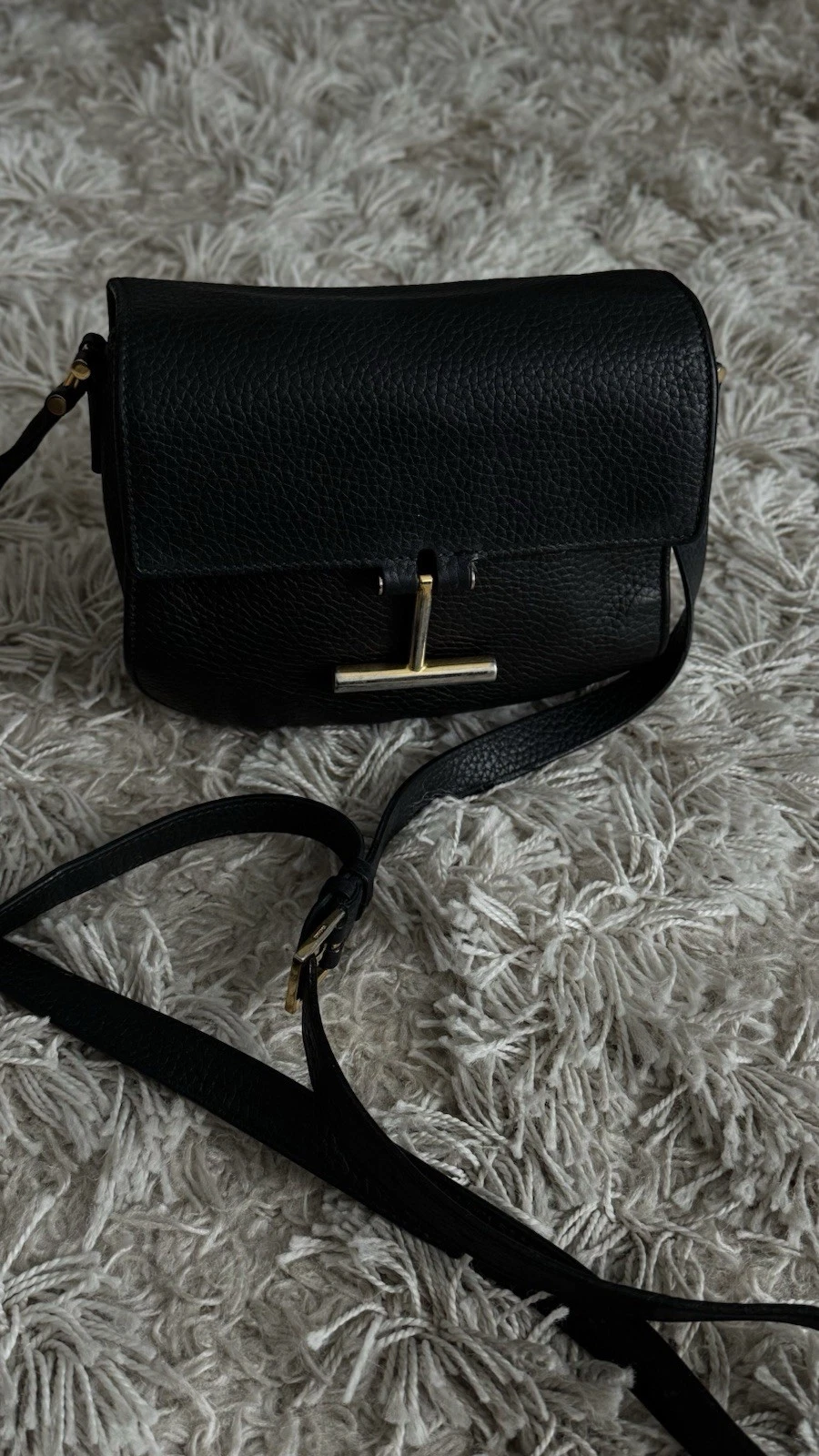 Tom Ford — Tom Ford Leather Crossbody Bag Gold Hardware Clasp Adjustable Strap Small