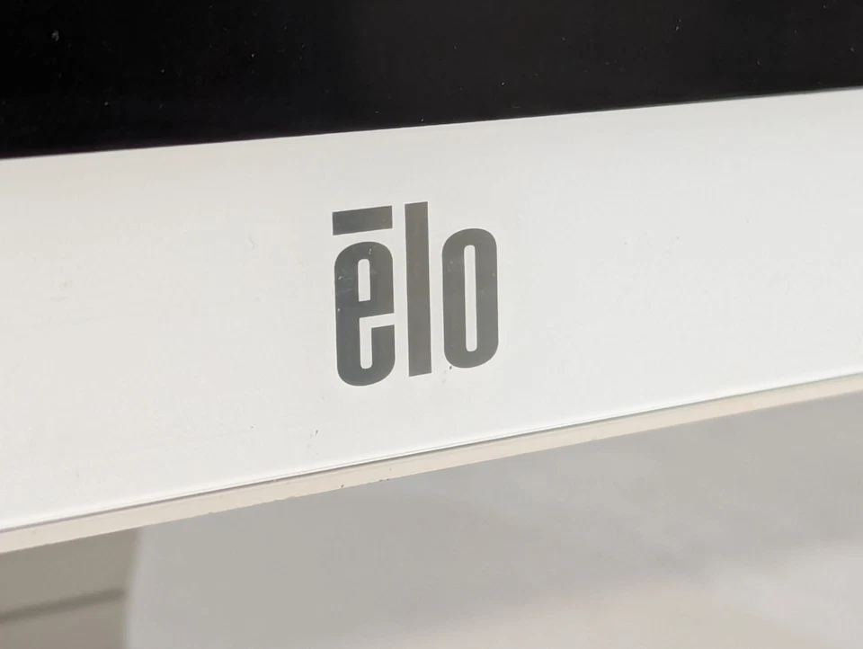 Monitor Elo Touch Electronics ET2403LM 24" LCD HD, 2403LM-2UWA-1-WH-G-Envío Gratis Foto 2 de 4