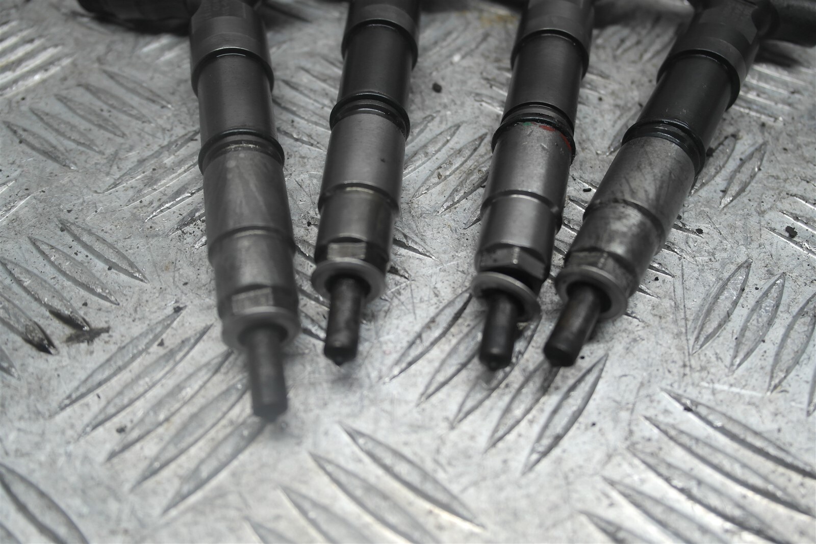 BFD064359 TOYOTA HILUX 2KD INJECTORS X 4 DENSO 236703014 eBay