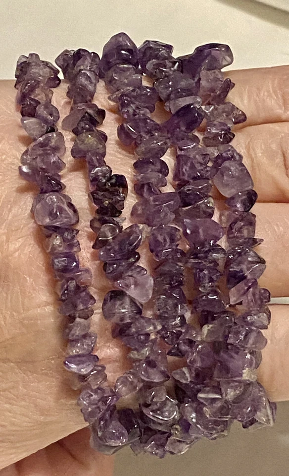 36” Strand of Small Purple AMETHYST Polished Nuggets Chips Beads 2oz - Image 3 of 4