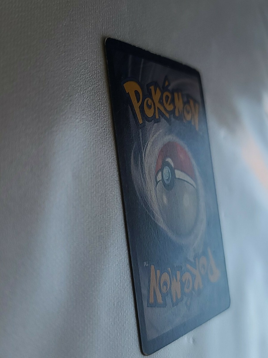1st Edition Shadowless Kakuna Base Set Pokemon Card 90s genuine