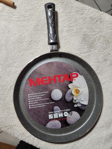 10 Inch Crepe Maker Griddle Tortilla Pan With Spreader for Stovetop - Picture 3 of 8