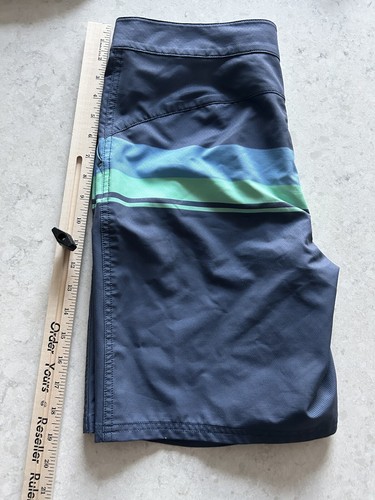 Vineyard Vines Performance Striped Swim Board Shorts Men's Size 30 Blue - Picture 8 of 9