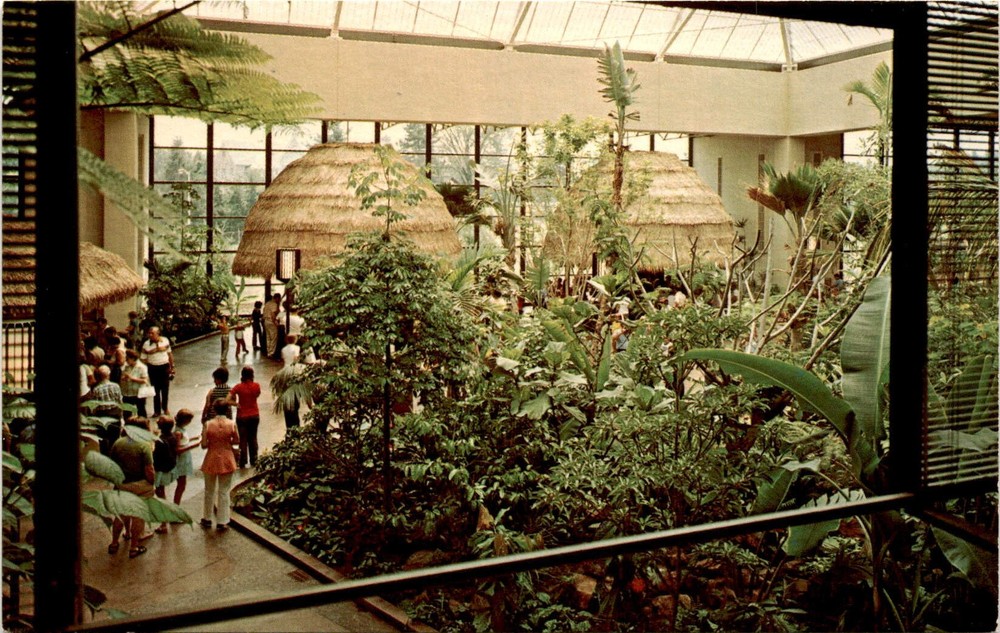 HERSHEY'S, CHOCOLATE WORLD, Hershey, Pa., Hershey Foods Corporation Postcard