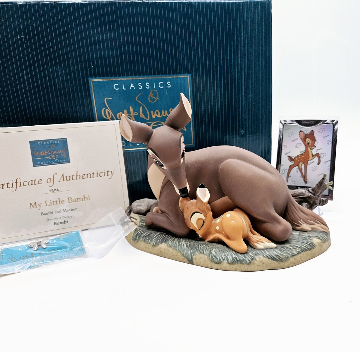 WDCC 限定品バンビとママ Bambi and Mother Amazon.co.jp: WDCC 限定品バンビとママ Bambi and Mother