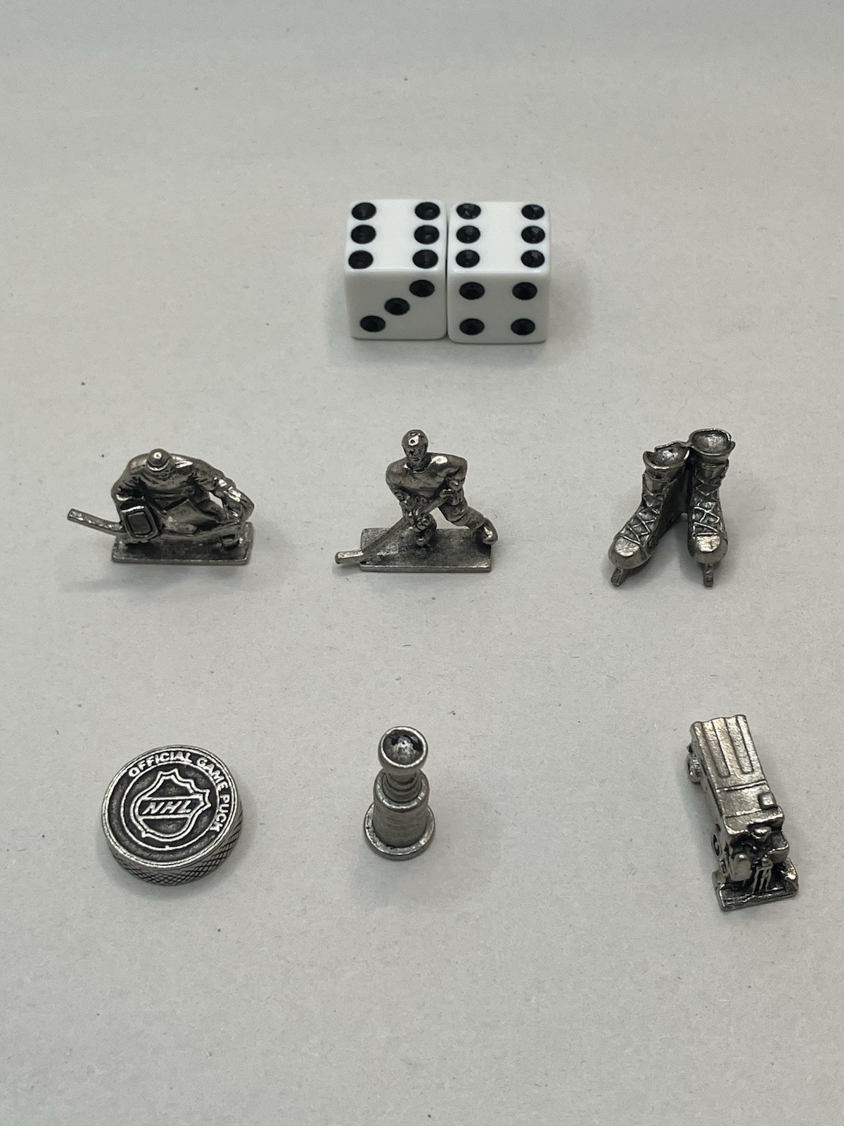 Monopoly Chicago Blackhawks Collector's Edition 2010 NHL 100% Complete