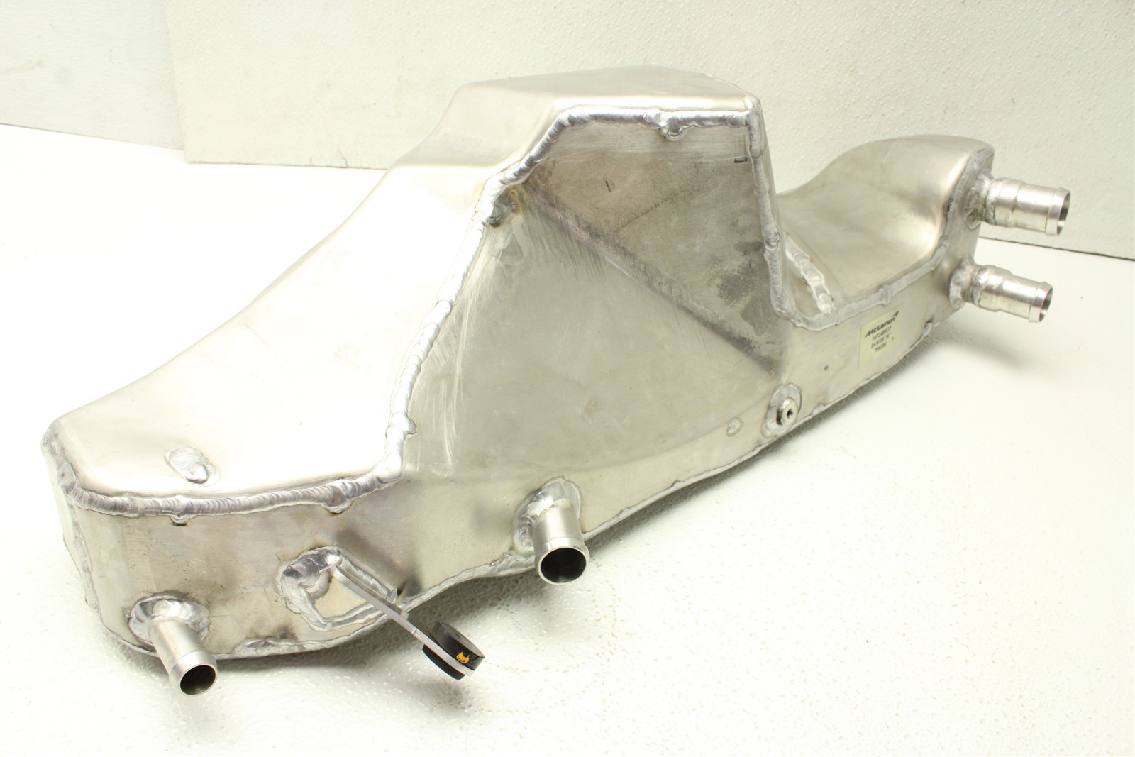 McLaren Artura 2025 Dry sump oil tank P/N 16FC488CP