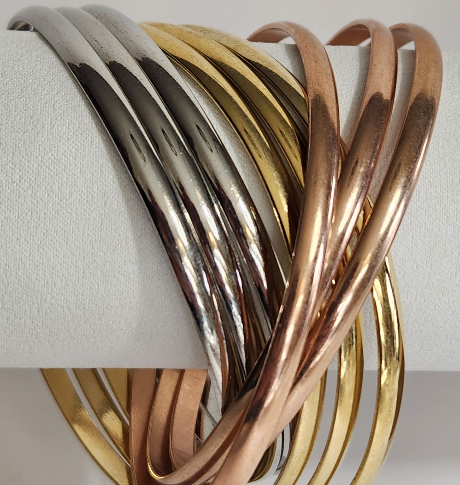 9 Large Interlocking Bangles Bracelet Smooth Gold… - image 2