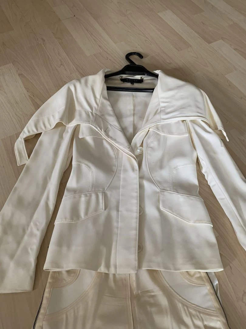 GUCCI setup allinone gonna abito da lavoro dal Giappone